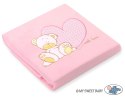 Kocyk polarowy dla niemowląt - Milo- Miś z sercem różowy